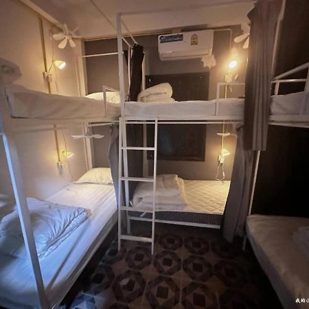 Lucky Hostel 琅勃拉邦 外观 照片